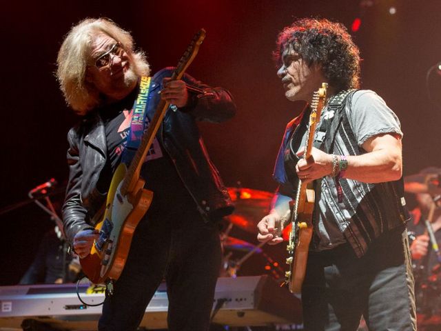 daryl hall & john oates and train with kandace springs